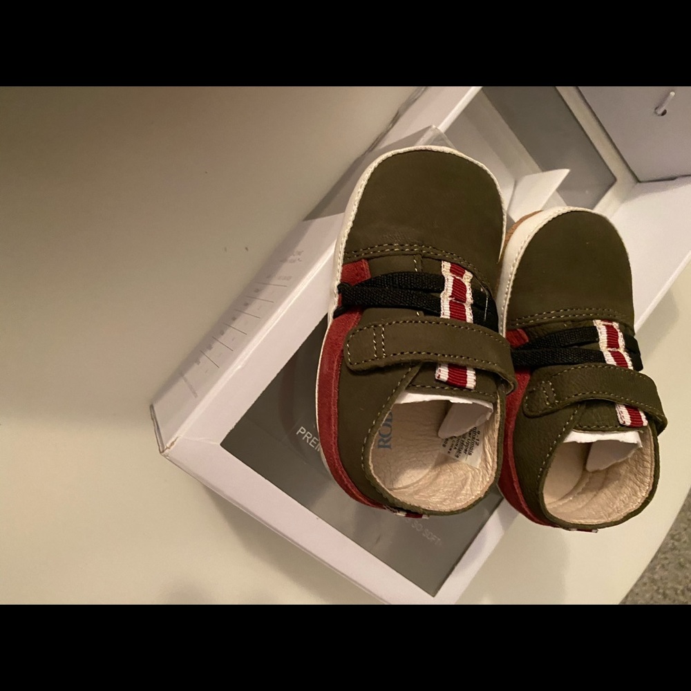 Robeez First Kicks - Picture 2 of 3